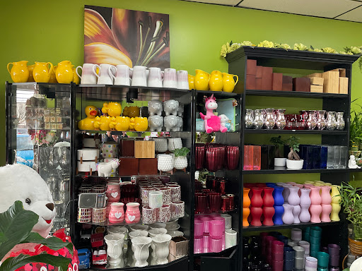 Marivel's Florist & Gifts - Thumbnail