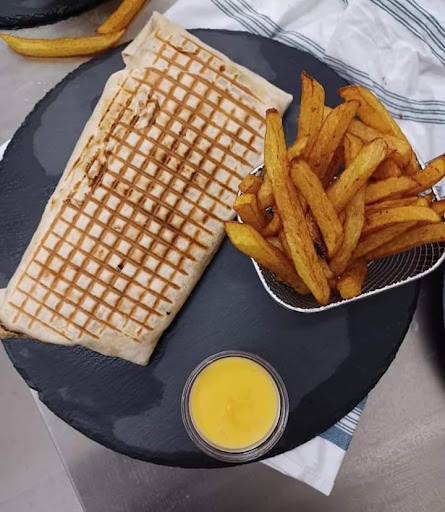 Photo 2 - Miam's food