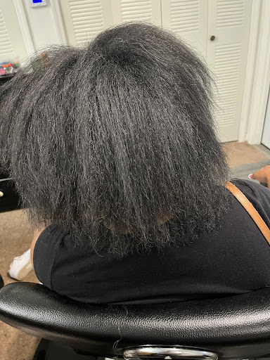 Tips & Cuts Dominican Salon - Thumbnail