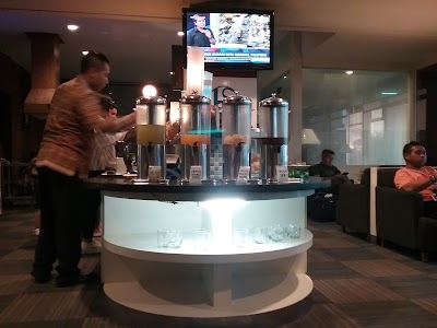 Photos of Blue SKY Executive Lounge