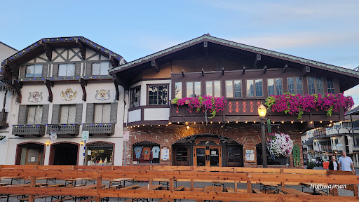 Colchuck's - Visual