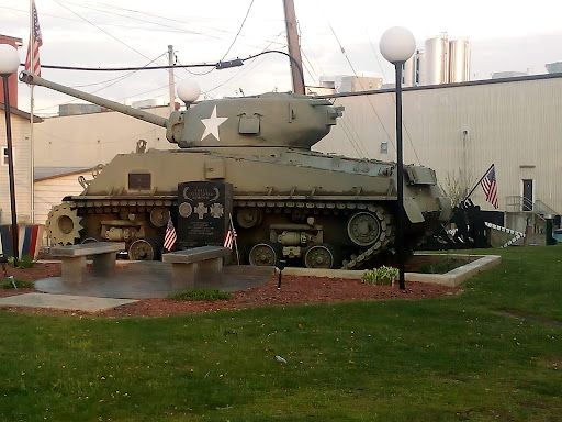 Sherman Tank - Thumbnail