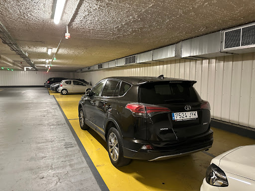 Parking Plaza Brujas - Mercado Central - Thumbnail