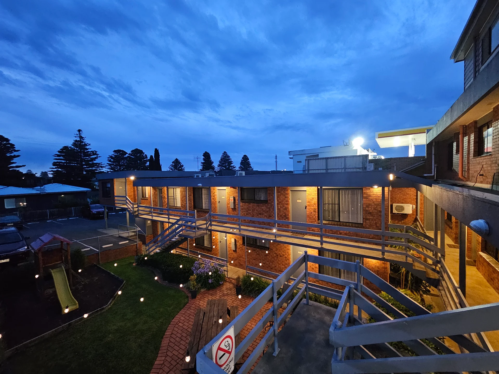 Mahogany Motel