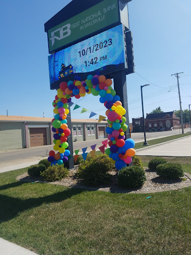 First National Bank in Taylorville - United States