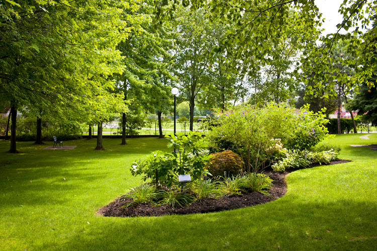 Edland Landscaping LLC.