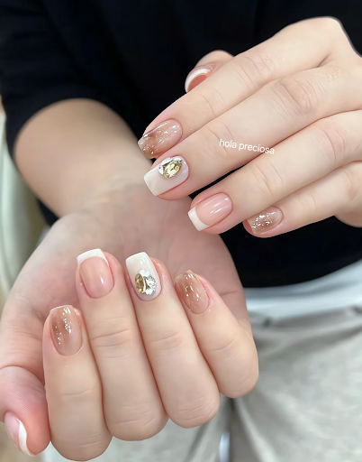 Hola preciosa 2 Nails (centre estètica y uñas) - Thumbnail