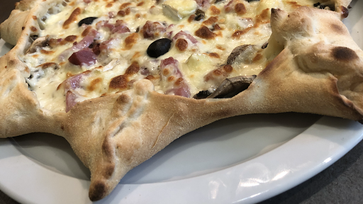 Photo 3 - Chez Pap's Pizza