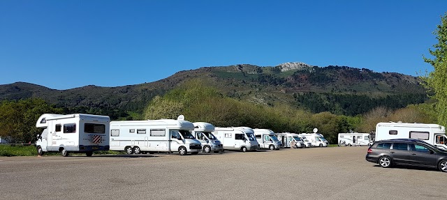 Área Autocaravanas parque natural de Cabarceno
