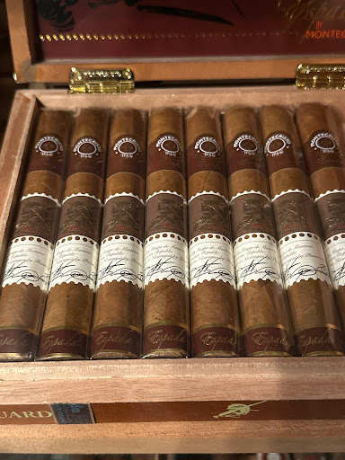 Alivana’s Cigar Lounge Gallery - United States
