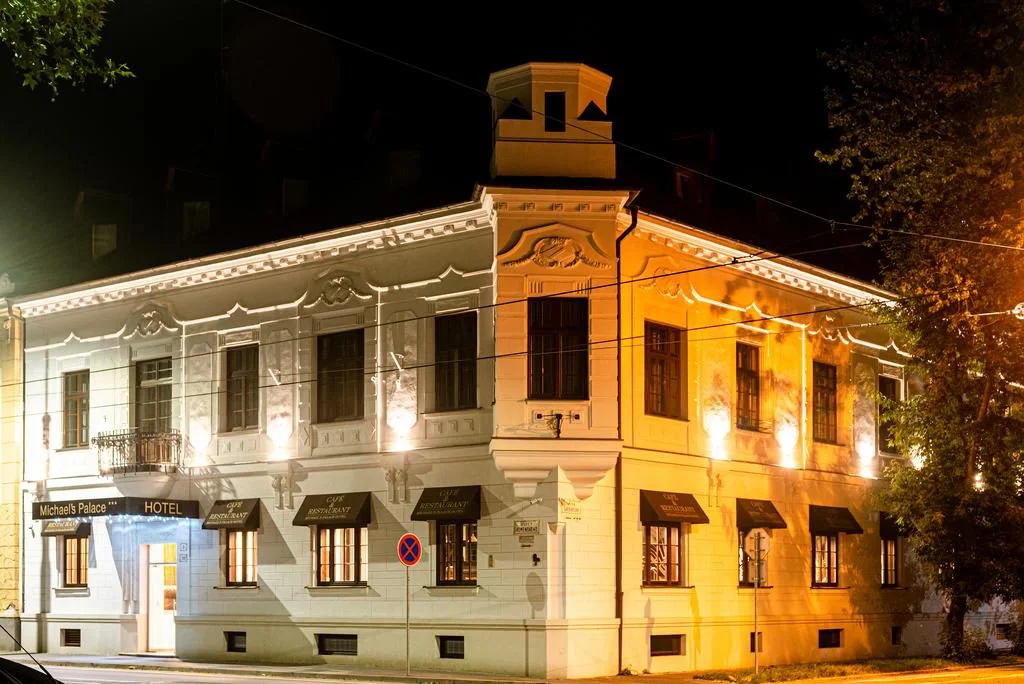 Hotel Amos