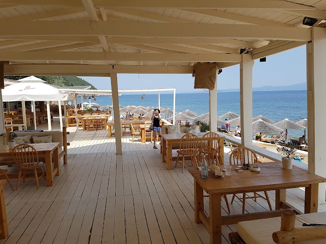 Navagos Beach Bar