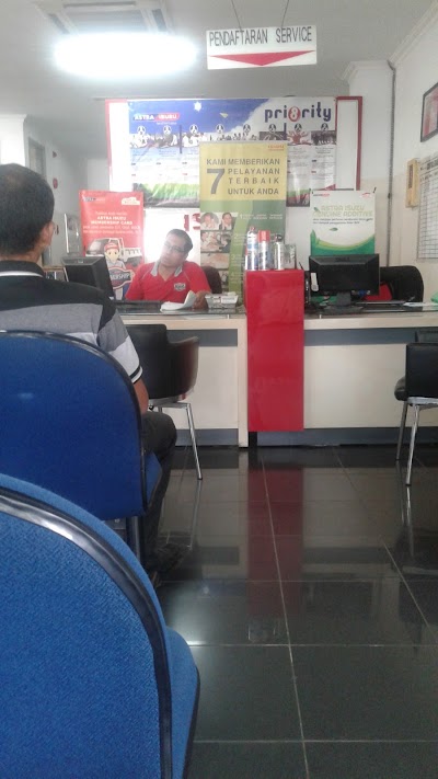Photos of PT. Astra International Tbk - Isuzu Makassar
