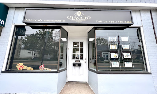Giaccio Signature Properties LLC