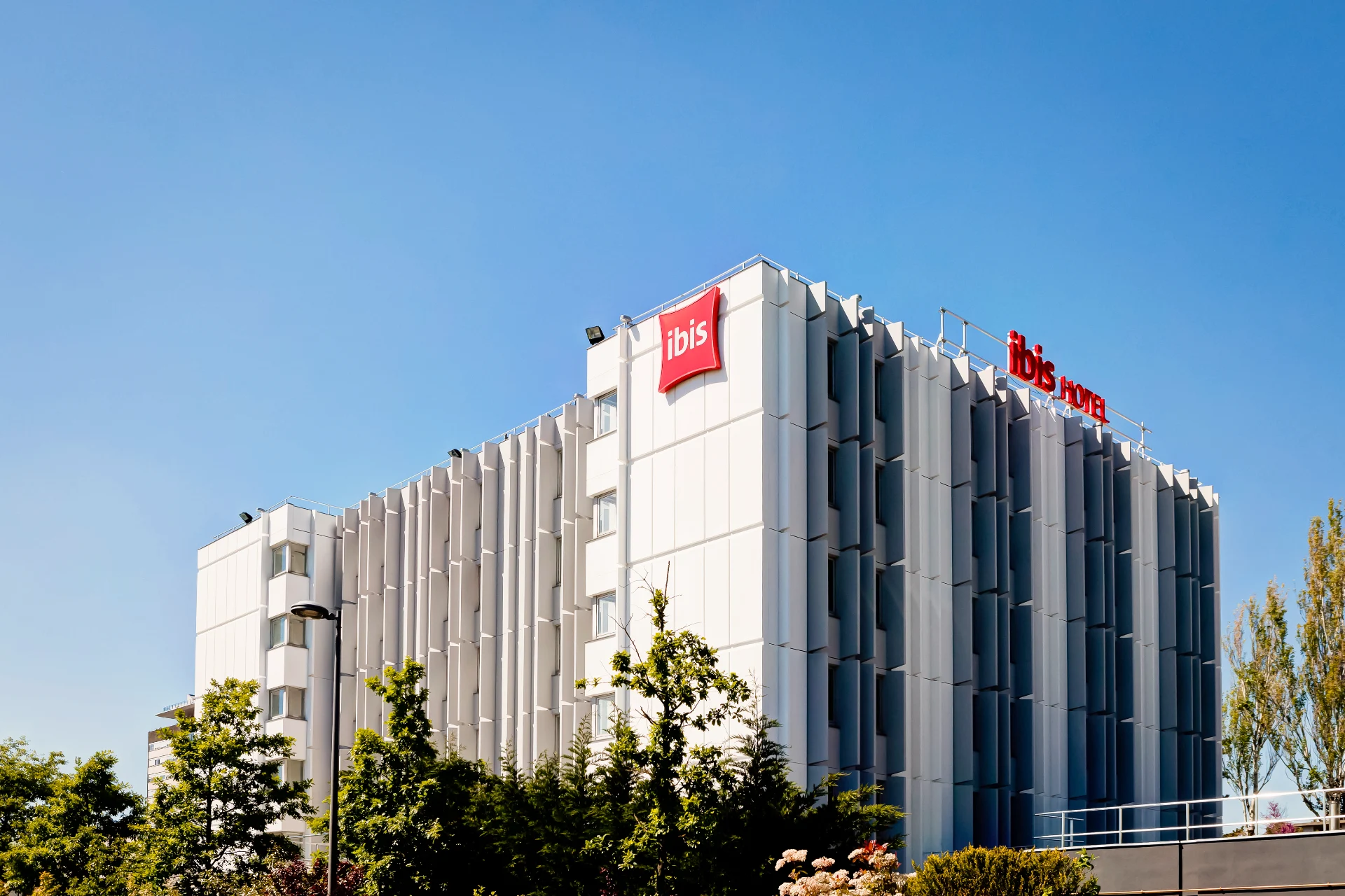 ibis Lyon Est Bron