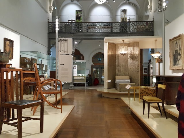 Brighton Museum & Art Gallery