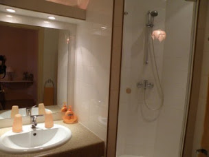 Photo n°8 de Maison d'Hôtes Les Trèfles : Chambres d'hôtes Puy de Dome à Saint-Ignat (Chambre d'hôtes)