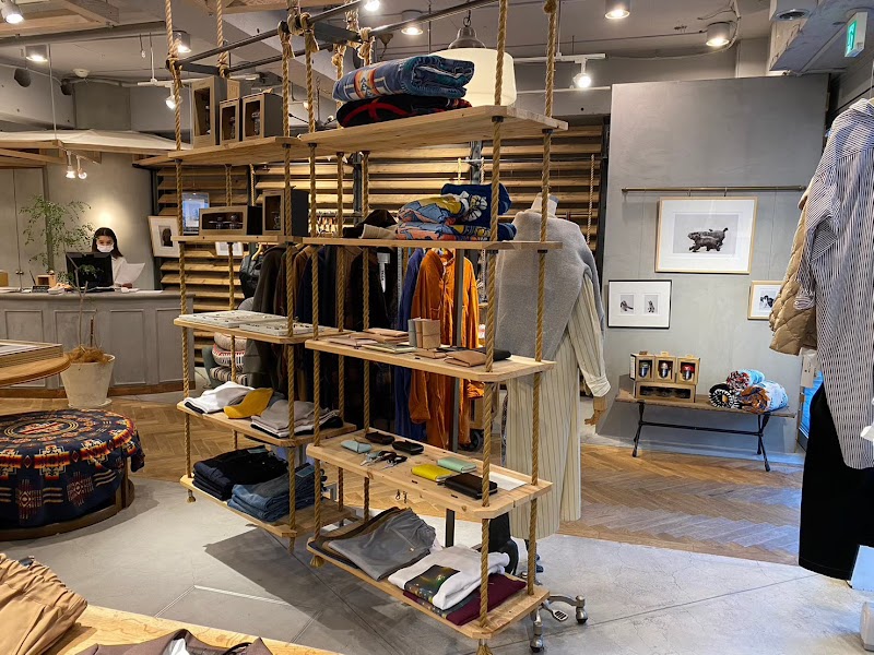 The TENT トリミングサロン併設セレクトショップ 代官山