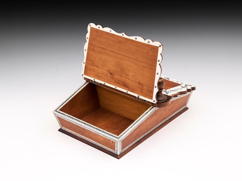 Mark Goodger Antiques photo 3