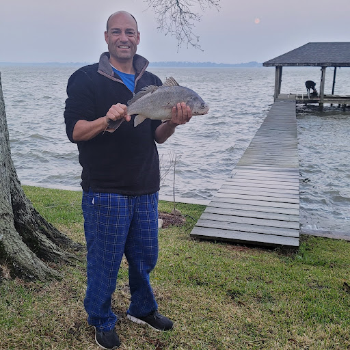 Buffalo Bob's Lake Houston Vacation Rental - Thumbnail
