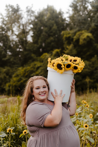 Young Family Flower Farm - Thumbnail