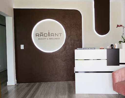 Radiant Image Studio. Evin Mitjavila - Thumbnail