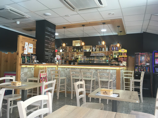 Cafeteria Breston