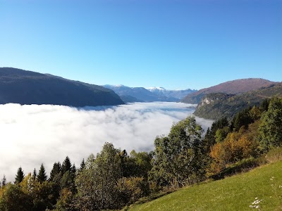 Photos of Tvinnefossen Waterfall
