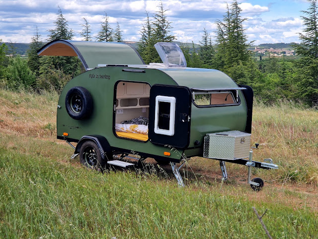 Style in Teardrop by null