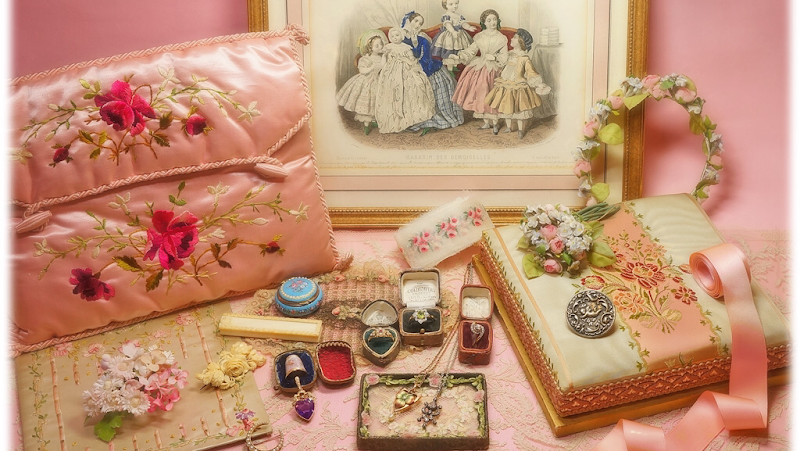 Antiques Angel Collection エンジェルコレクション