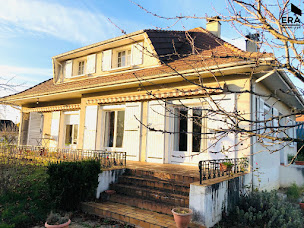 Photo n°20 de Agence immobilière ERA Anglade immobilier Tarbes à Tarbes (Association de propriétaires immobiliers)