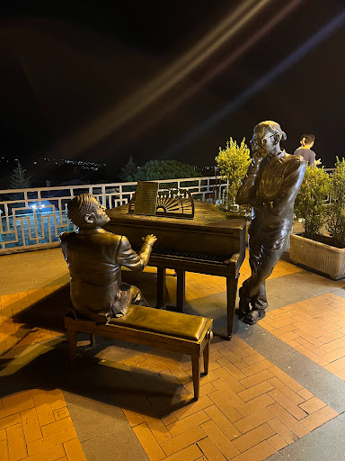 Statua di Franco Battiato e Lucio Dalla - Thumbnail