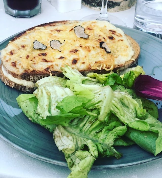 La table de Terrebrune