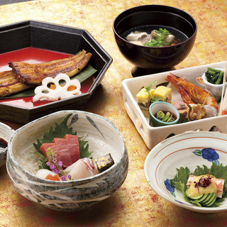 日本料理 由多嘉