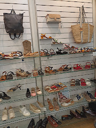 Photo n°23 de SAGONE Chaussures Petites et Grandes Pointures à Paris (Magasin de chaussures)