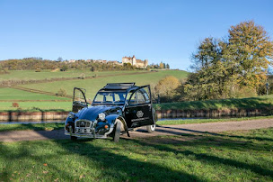 Photo n°10 de Bourgogne Chic • Location Citroën 2CV & Coffrets Cadeaux • Balade insolite en Bourgogne ! à Jouey (Agence de voyages)