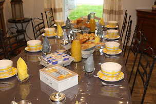 Photo n°17 de Aux charmes d'Antan à Sèvremont (Piscine extérieure)