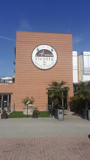Forno Dell'Antica Ricetta Di Lacava E Campanile Rosa Snc