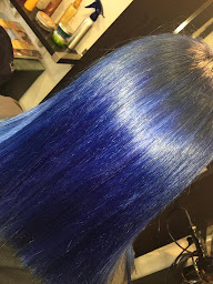 Photo n°3 de La Yaute Coiffure à Bonneville (Salon de coiffure)