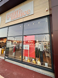 Photo n°5 de Grain de Malice à Saint-Marcel (Magasin de vêtements pour femmes)