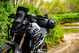 Photo n°7 de FSA (Freddy Speedway Accessories) à Clapiers (Magasin de pièces et d'accessoires pour motos)