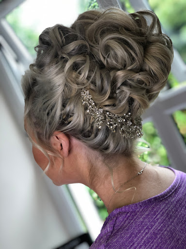 Valerie Kelly Hairdressing - Thumbnail
