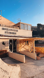 Photo n°4 de Boulangerie Pâtisserie artisanale Les douceurs du loriot à Ollioules (Pâtisserie)