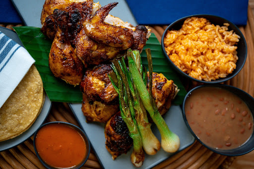Pollo Bacano - Visual