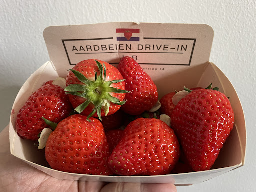 Aardbeien Drive-in J&B - Thumbnail