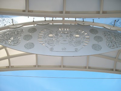 Public Art "Maravilla Hearts of Token"