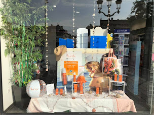 Photo n°10 de Pharmacie Jeanne Hachette à Beauvais (Pharmacie)