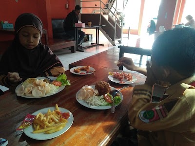 Photos of Restoran keluarga, Warung Arirang- Free hotspot area