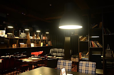 Photos of Friends` bar
