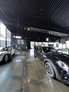 Autohaus Reisacher GmbH. Ulm Blaubeurer Str. 110, 89077 Ulm, Deutschland